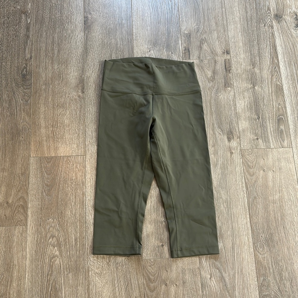 Lululemon Capri Leggings